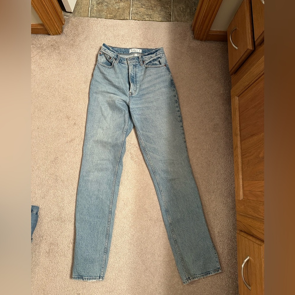 Abercrombie & Fitch Curve Love Jeans - Size 26 Long